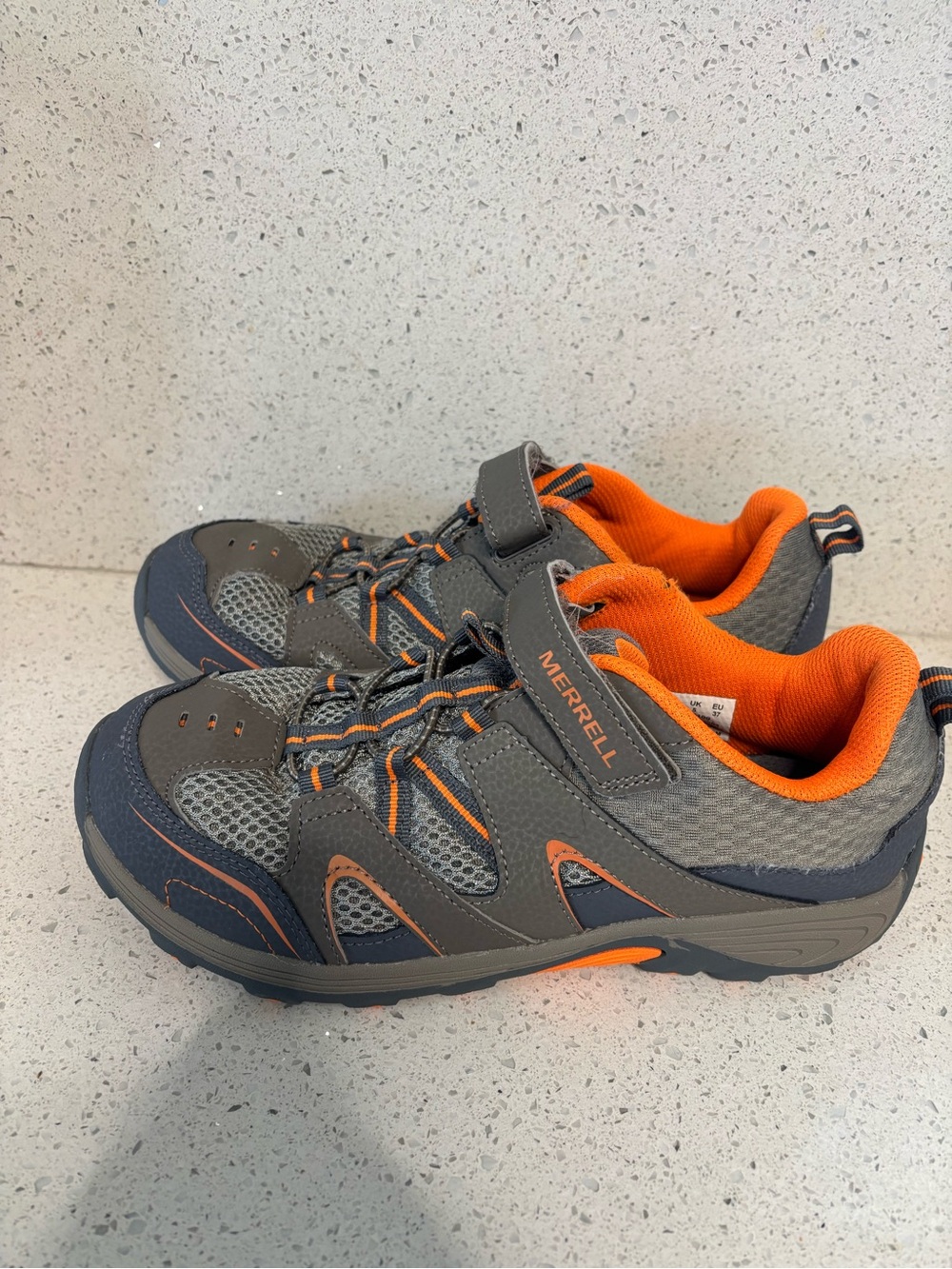 Kids youth size 6Y merrell hiking shoes, #M1283